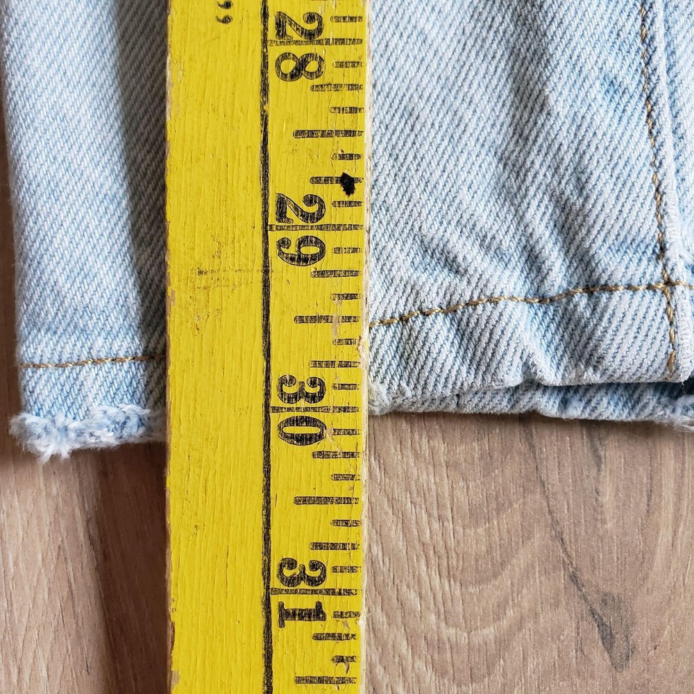 Levi's 501 Jeans Womens 24x30 Blue Light Wash Straight Leg Denim Classic Casual - Picture 5 of 9